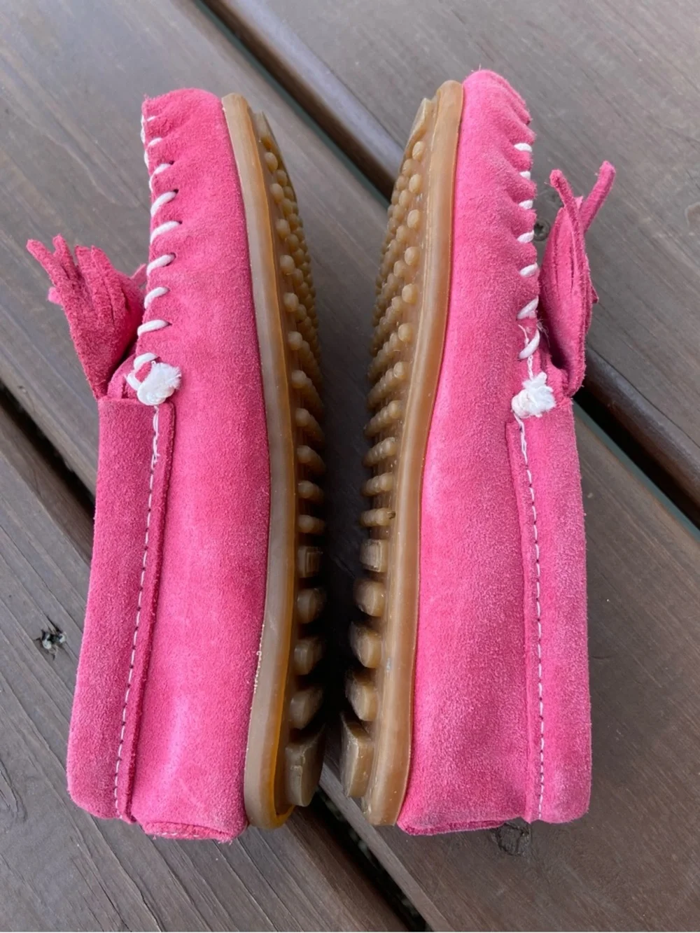 Minnetonka Kids Pink Suede Fringe Moccasins💗